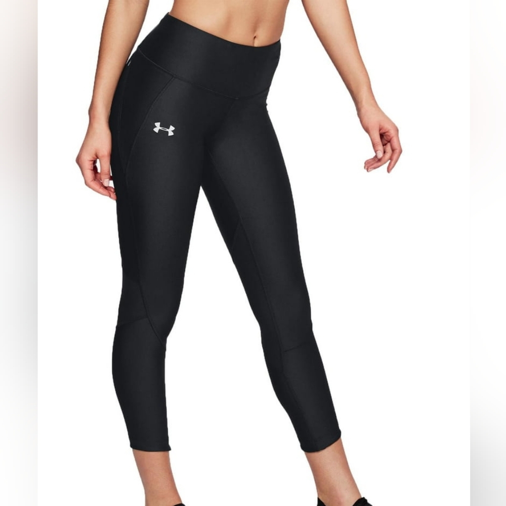Under Armour Women's Black Running Capri Leggings Tights heatgear Medium Black